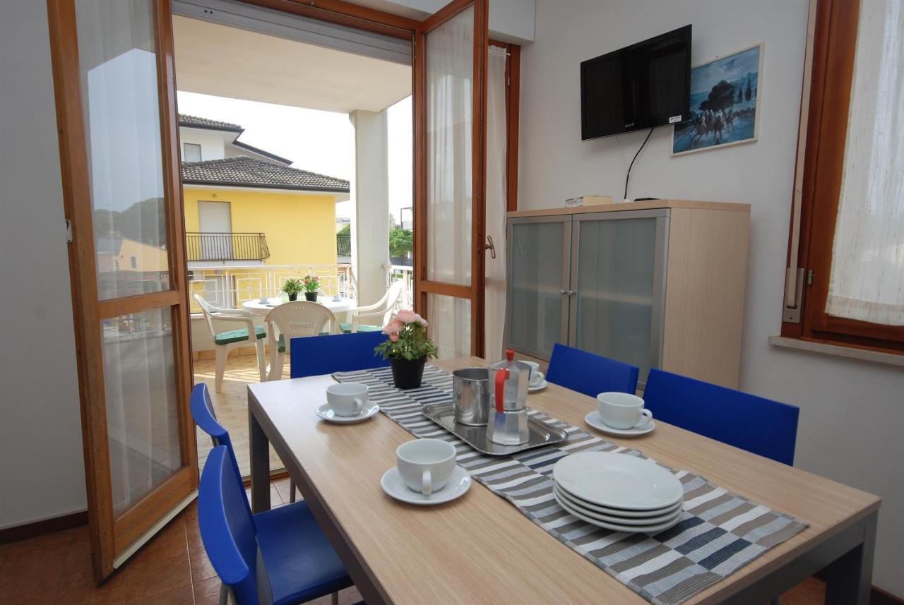 Residenza Gardenia Apartment Lignano Sabbiadoro Exterior photo